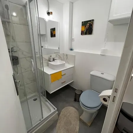Apartment Studio Equipe